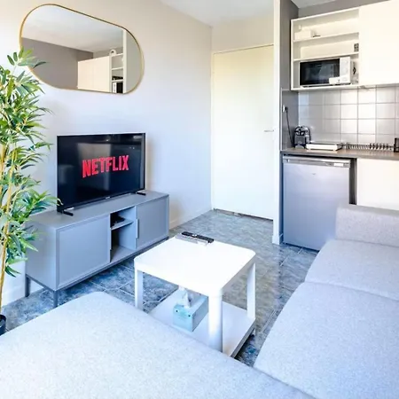 Cosy 2-room Flat - Train Station - Center *