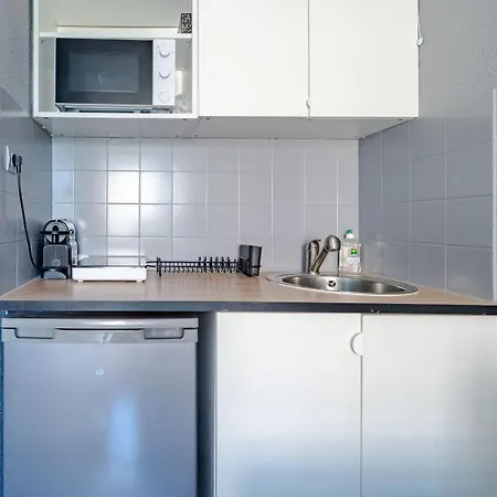 Cosy 2-room Flat - Train Station - Center Nice